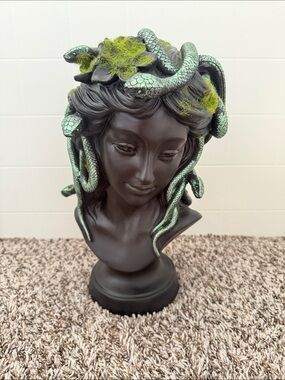 Medusa Bust Statue Gothic Snake Head  Halloween Decor 17” Black Green